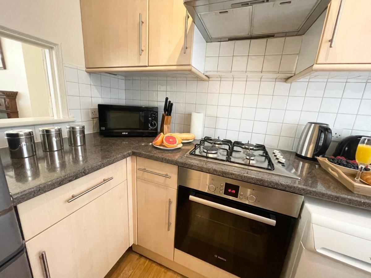 Grosvenor Gardens Apartments Лондон Экстерьер фото